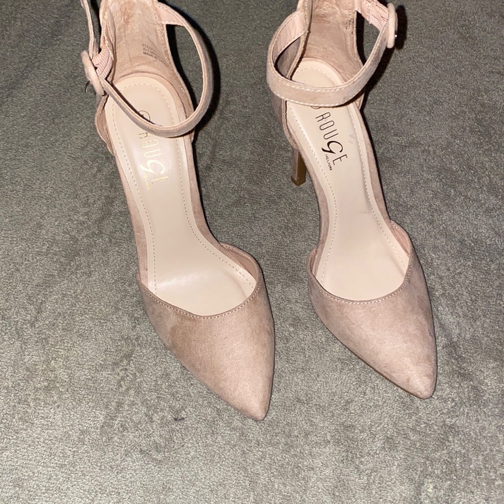 Blush pink heel
